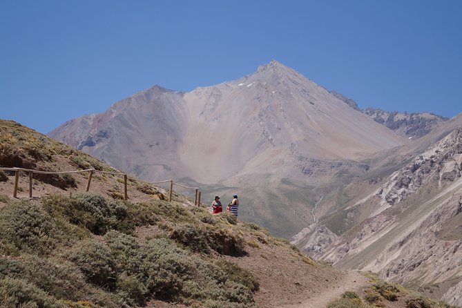 Colina Hot Springs, 4x4 Cars and Outdoor Barbecue! - What to Expect