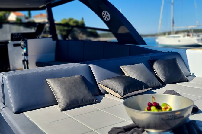 Colnago 45 - Luxury Private Speedboat Tours - Meeting and Ending Points