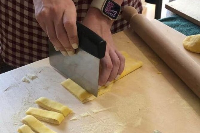 Colorful Pasta Cooking Class Near Arezzo - Tuscan Pasta Tips