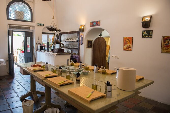 Cooking Class in Traditional Cave House in Santorini! - Positive Guest Testimonials