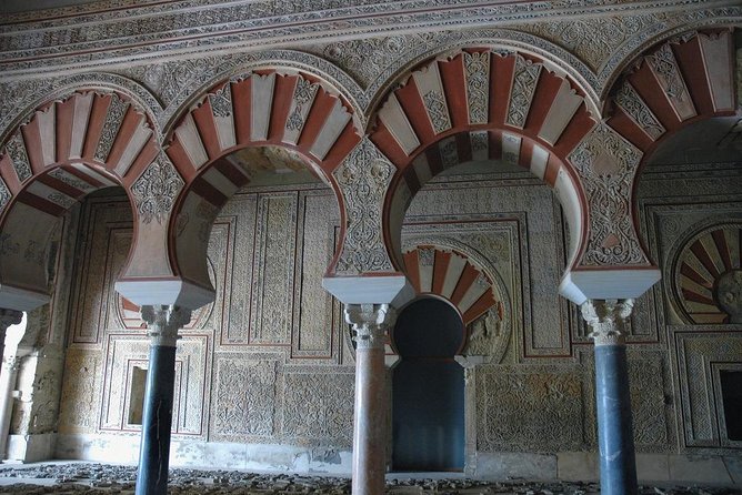 Córdoba: Medina Azahara Guided Tour - Key Architectural Features