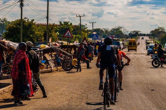 Cycling From Kilimanjaro to Ngorongoro Crater - Wildlife Encounters on the Ride