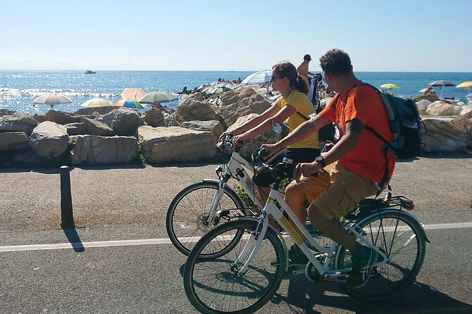 Cycling to the Sea by E-Bike Along the Trammino Cycle Path - Experiencing the Scenic Countryside