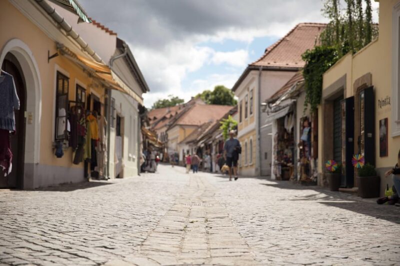 Danube Bend Tour With Lunch and Guide - Itinerary Details