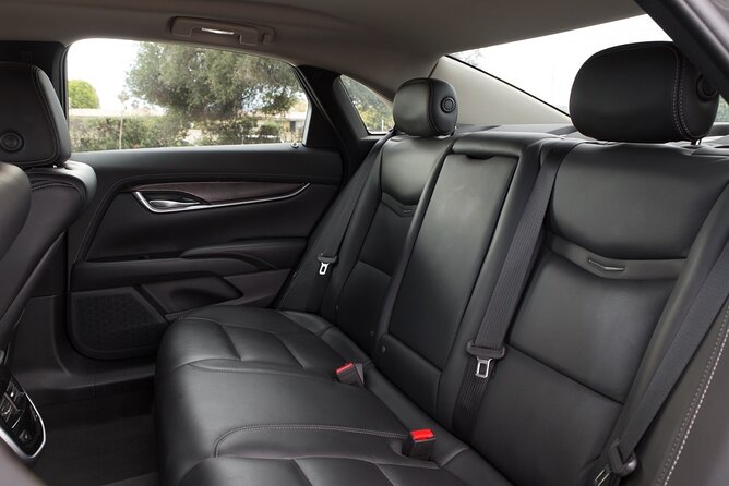 Departure Private Transfer Vancouver to YVR Airport or Cruise Port- Business Car - Chauffeur Services