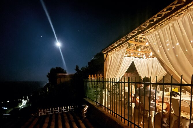 Dinner in a Home Restaurant With Chef Massimo in Taormina - Inclusions and Offerings