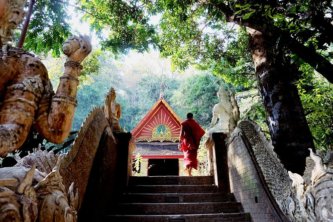 Doi Suthep and Wat Pha Lat Sunrise Private Tour – Half Day - Doi Suthep Temple Highlights