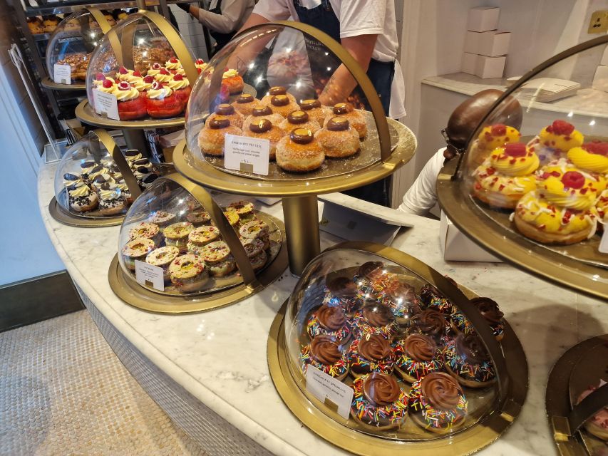 Donut Tasting Tour - Group Size and Language