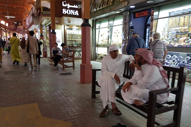 Dubai Cultural Tour With Traditional Lunch: A Modern Glimpse Of The Past . - Accessibility Features