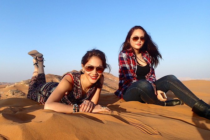 Dubai Desert Safari With BBQ Dinner Pickup From Ras Al Khaimah - Dining Experience