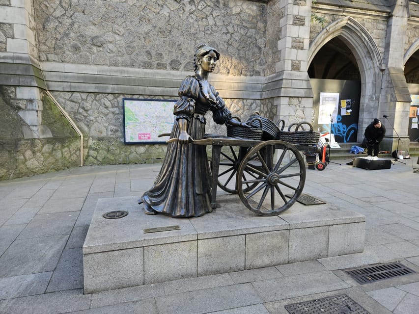 Dublin Landmarks Walking Tour - Tour Experience