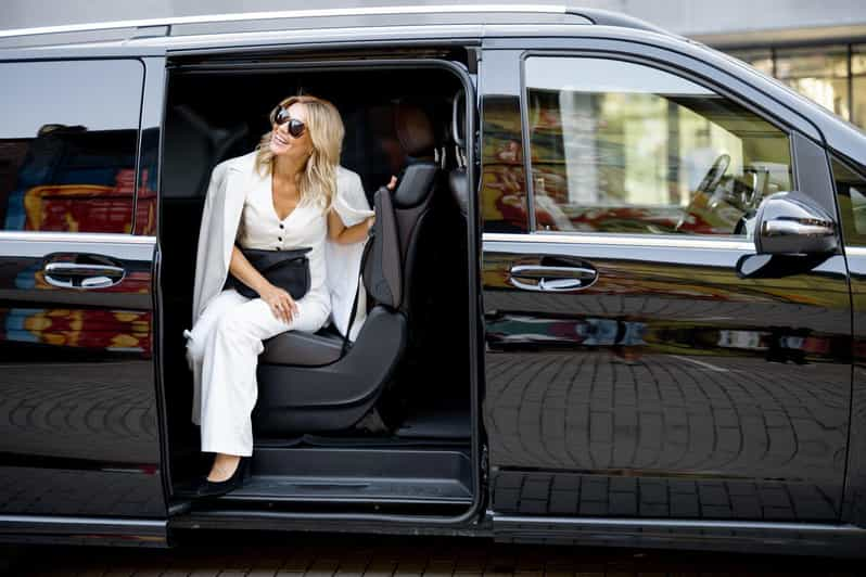 Dublin: Private Chauffeur Tour - Customized Itinerary Options