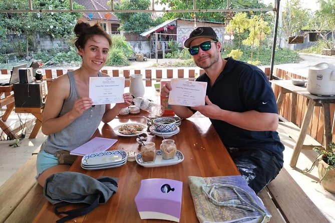 Evening Couse Thai Cooking Class in Ao Nang, Krabi - Class Structure and Size