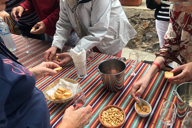 Excursion Visiting Wineries in Tenerife With Lunch - Enjoying the Lunch