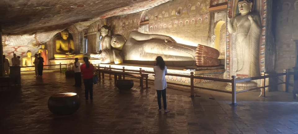 From Colombo to Sigiriya & Dambulla Private Day Tour - Inclusions and Optional Activities