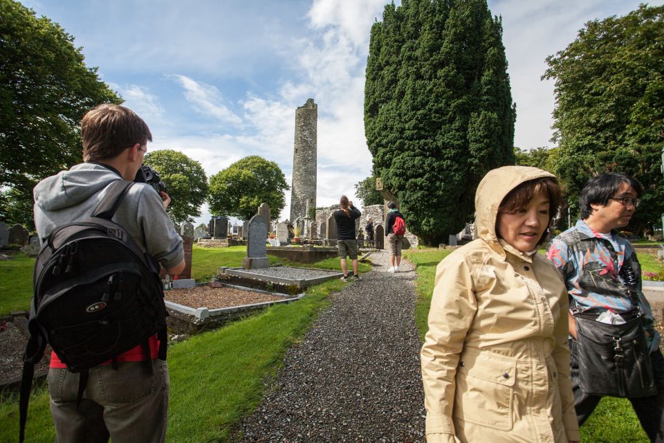 From Dublin: Celtic Boyne Valley and Ancient Sites Tour - Hill of Tara Experience