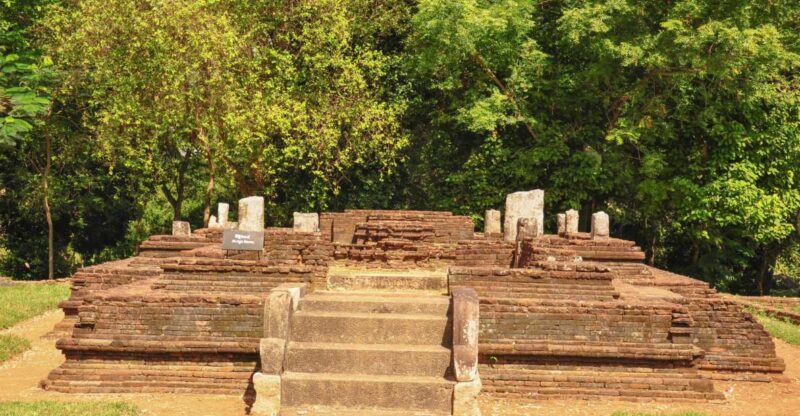 From Kandy: Panduwasnuwara & Yapahuwa Guided Tour - Cultural Significance