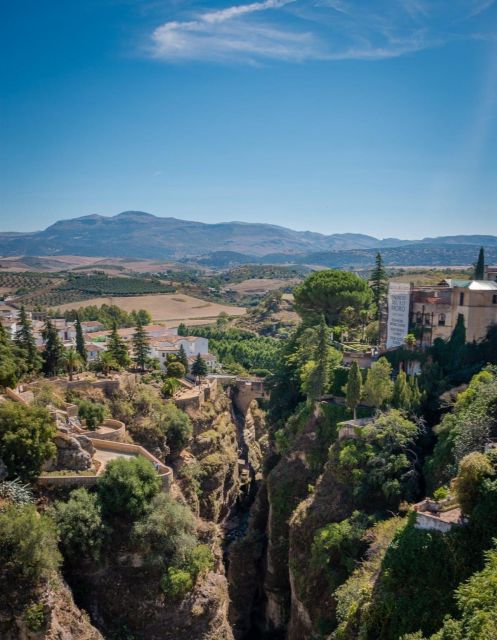 From Malaga: Ronda & Setenil De Las Bodegas Guided Day Trip - Meeting Point & Transportation