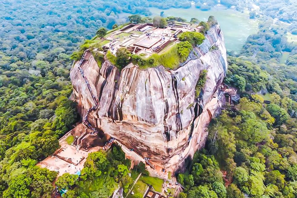 From Negombo: King Ravana & Temples 5-Day Private Tour - Sigiriya Rock Fortress