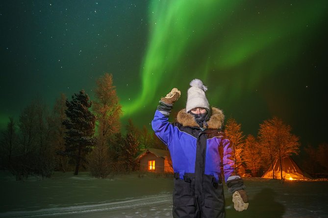 From Saariselkä: Northern Lights Tour to Lake Inari, Including Dinner - Northern Lights Viewing