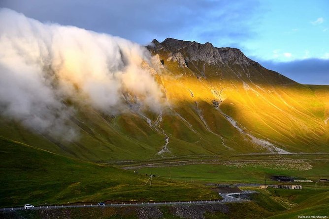 Full-Day Kazbegi Private Tour From Tbilisi - Tour Inclusions