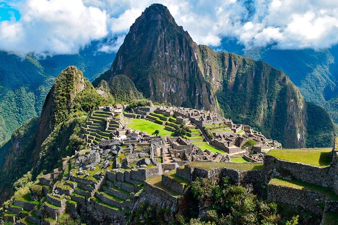 Full-Day Private Tour in Machupicchu With Expedition Train - Tour Experience and Satisfaction