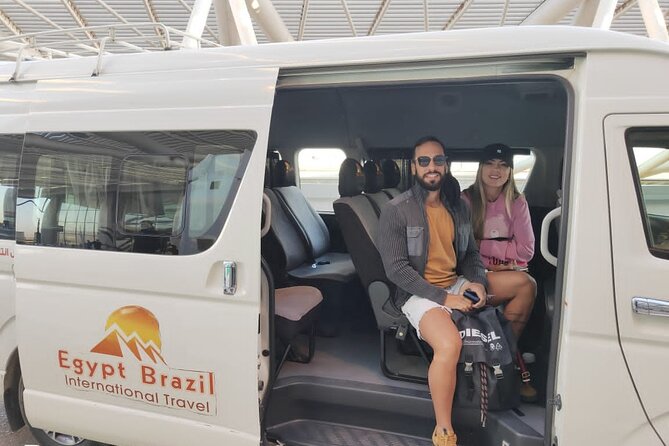 Full Day Private Tour of Giza Pyramids and Egyptian Museum - Exploring the Pyramids