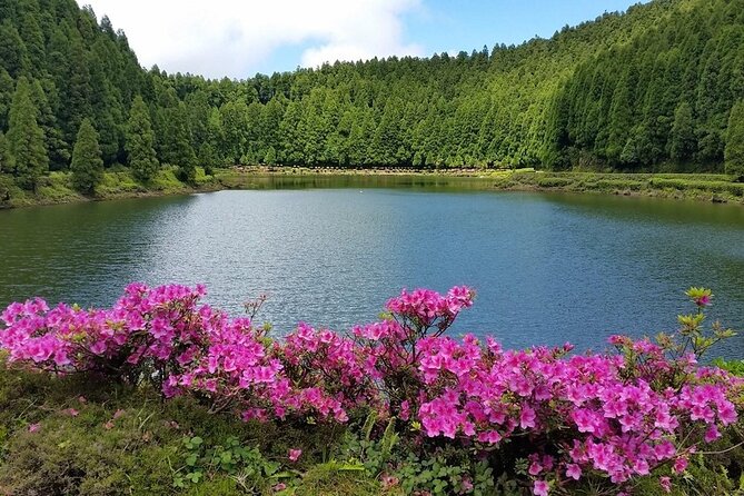 Full-Day Sete Cidades Crater Lake and Fire Crater Lake Private Tour - Meeting and Pickup