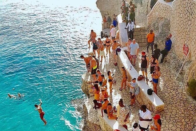 Full Day Tour of Negril Beach: Margaritaville & Ricks Cafe Live - Tour Participation