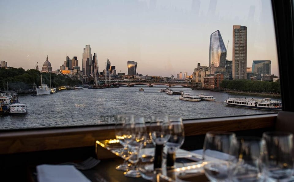 Gastronomic 6-Course Fine-Dining Dinner on Luxury London Bus - Chefs Expertise