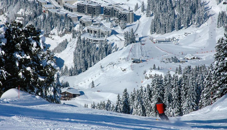 Geneva Airport: Bus Service To/From Araches La Frasse Flaine - Travel Experience and Duration