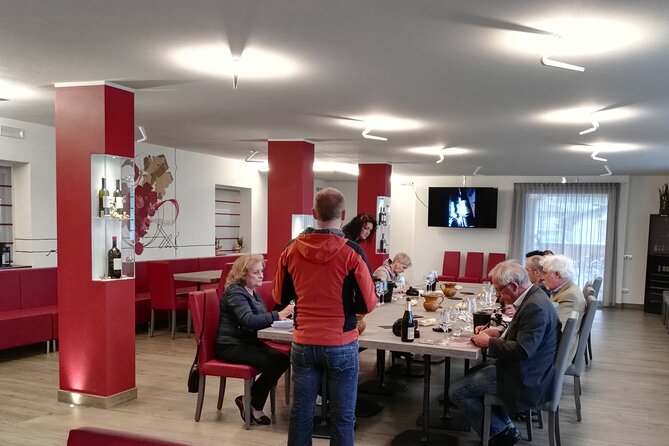 GOLD EXPERIENCE - Winery Tour & Tasting at Villa Corniole - Highlighting Experience Features