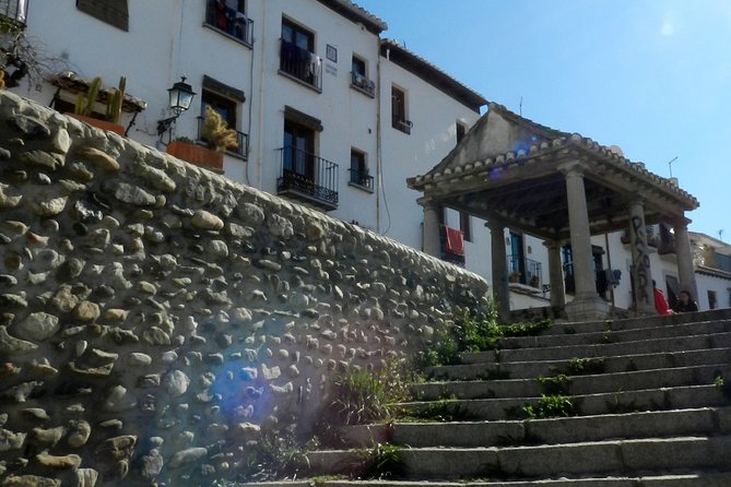 Guided Tour Granada Unexplained - Guidance and Expertise
