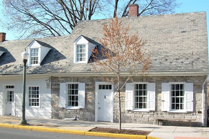 Guided Tour of the 1792 Johannes Mueller House - Tour Details and Accessibility
