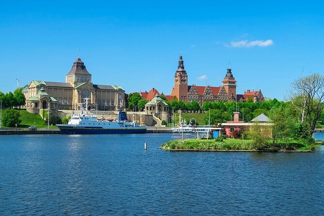 Guided Walking Tour in Szczecin - Getting to the Meeting Point