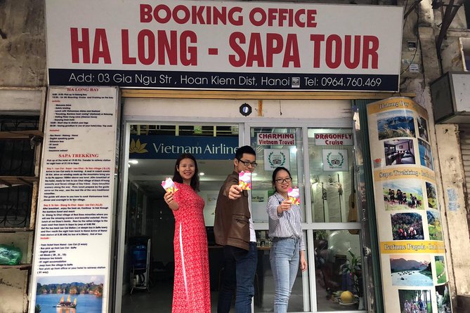 Hanoi Cyclo City Tour Including Water Puppet Show and Hotel Pickup - Meeting and Pickup Information