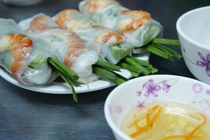 HANOI FOOD TOUR With A Real Foodie: FOOD+DRINK+LOCAL LIFE+CULTURE - Iconic Dishes to Try