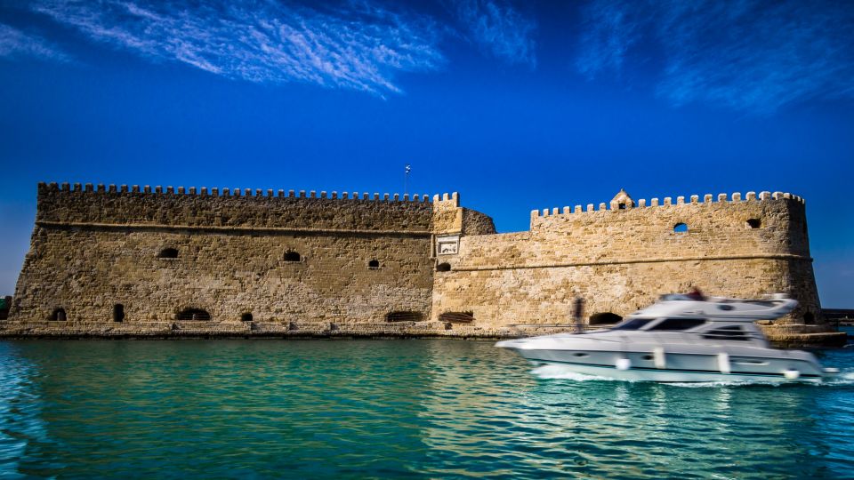 Heraklion: Heraklion Market & CretAquarium *SKIP The Line - Highlights and Experiences