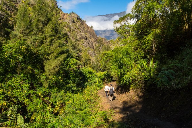 Hiking: La Chapelle, Cilaos. - Health and Safety Guidelines