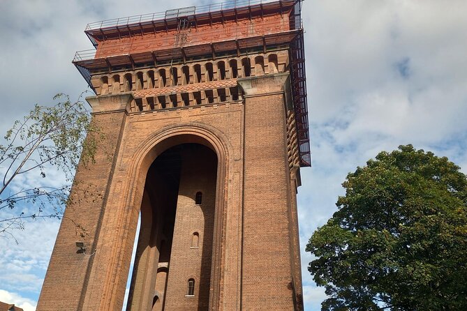 Historic Walking Tour of Colchester - Architectural Highlights