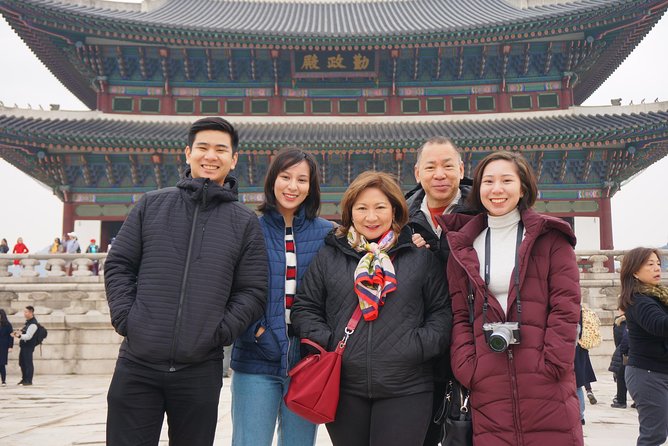 History and Culture Tour - Shopping Experiences