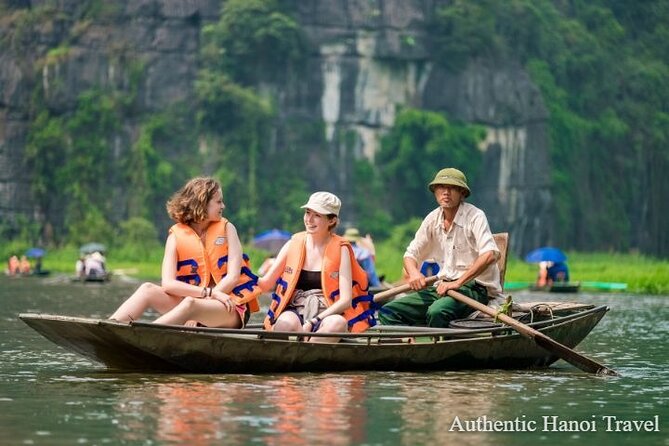 Hoa Lu Tam Coc 1 Day Group Tour (Biking- Boating-Cave Exploring) - Dining on the Tour