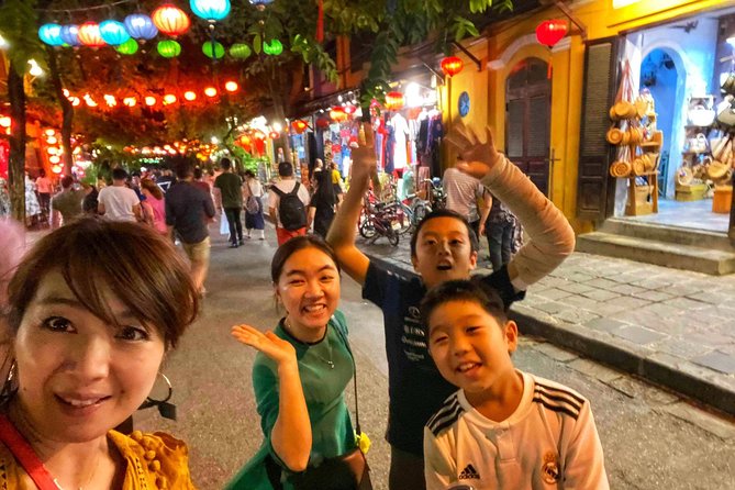 Hoi an Food Trail by Night With Boat Trip - Cultural Insights and Stories