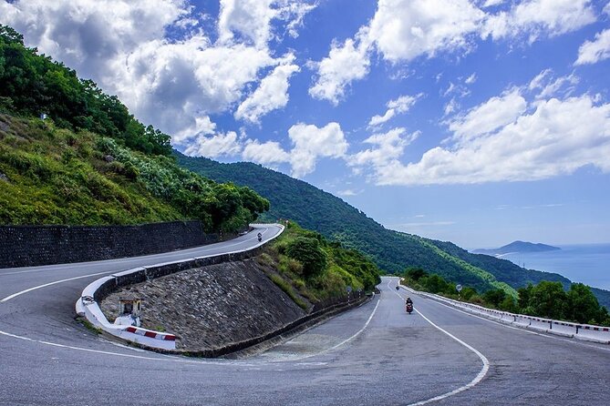 Hoi an to Hue Transfer With Scenic Route Over the Hai Van Pass - Additional Service Features