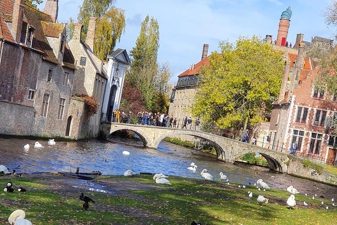 Horse-Drawn Carriage Ride and Guided Walk - Guided Walking Tour