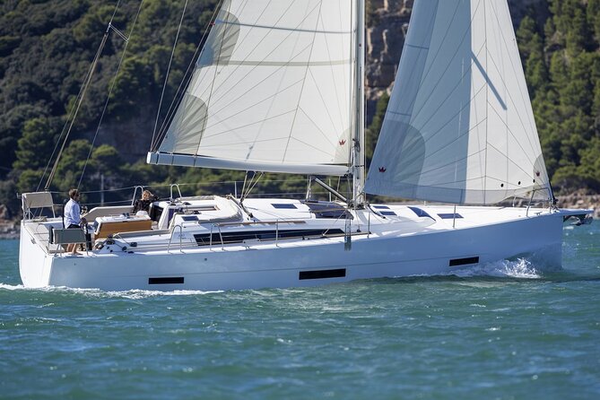 Ibiza Midday or Sunset Sailing With Light Snacks and Open Bar - Snacks, Drinks, and Culinary Offerings