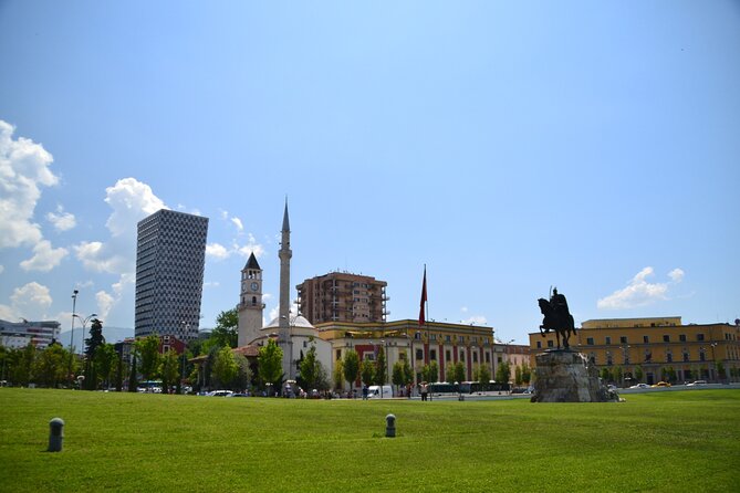 Inside Tirana Walking Tour - Tour Duration and Capacity