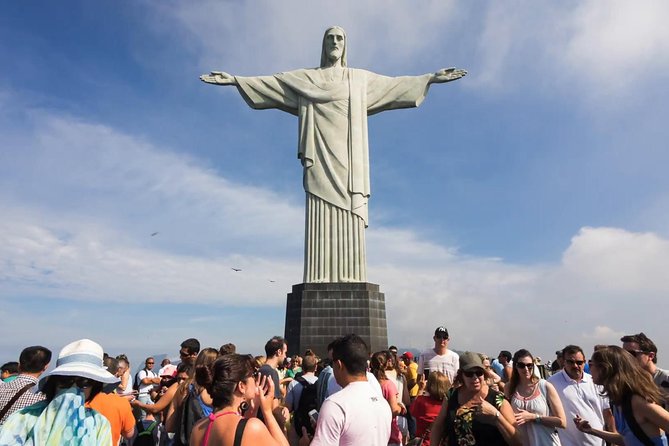 Jeep Tour 4 Wonders - Christ the Redeemer, Sugar Loaf, Maracanã & Selaron - Discovering Selaron Staircase