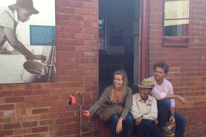 Johannesburg and Soweto Tour in French - Booking Process and Details
