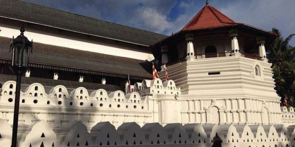 Kandy: the Last Kingdom Private Day Tour From Colombo Harbor - Inclusions